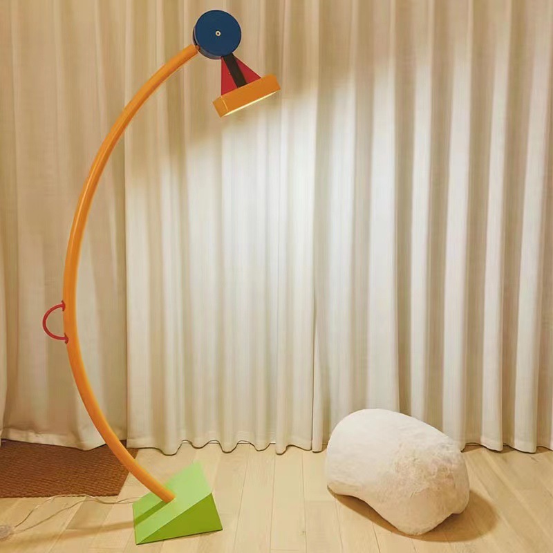 Floor Lamp Tripod - Lampu Lantai LED Kartun Warna Kreatif