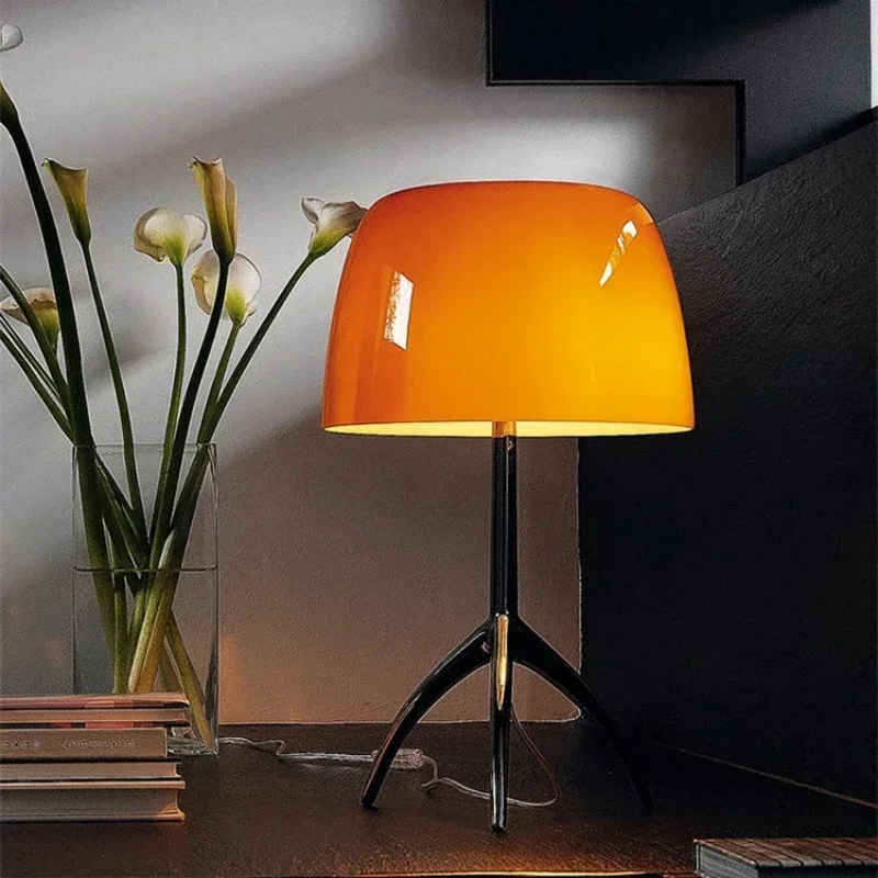 Floor Lamp Tripod - Lampu Meja Kaca Vintage Italia Lampu