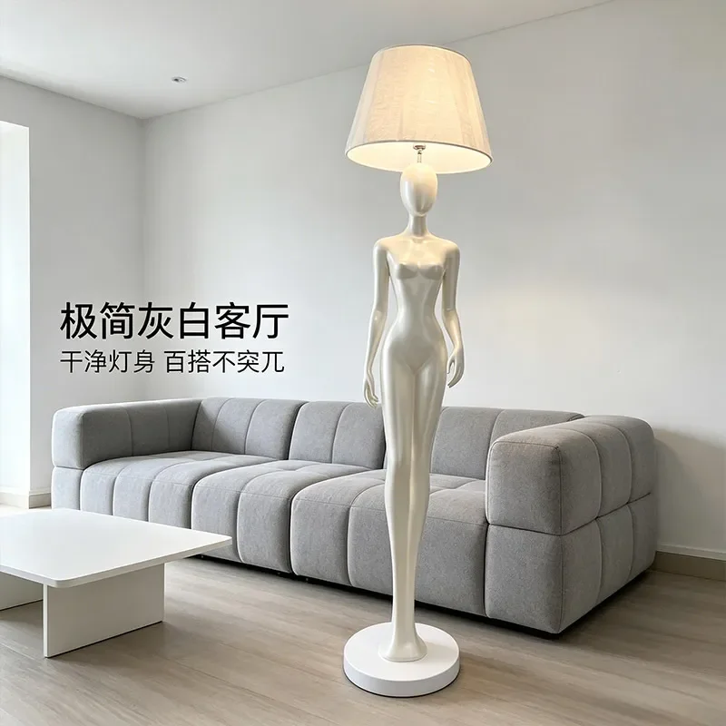 Lampu Lantai Bentuk Tubuh Manu - Lighting Decoration Stand ulasan dan harga