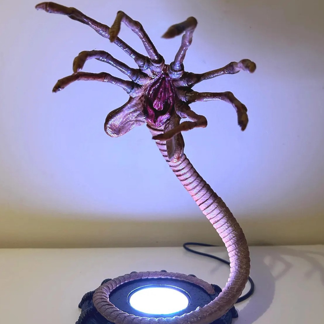 Lampu Alien Facehugger Lampu M - Lighting Decor Home ulasan dan harga