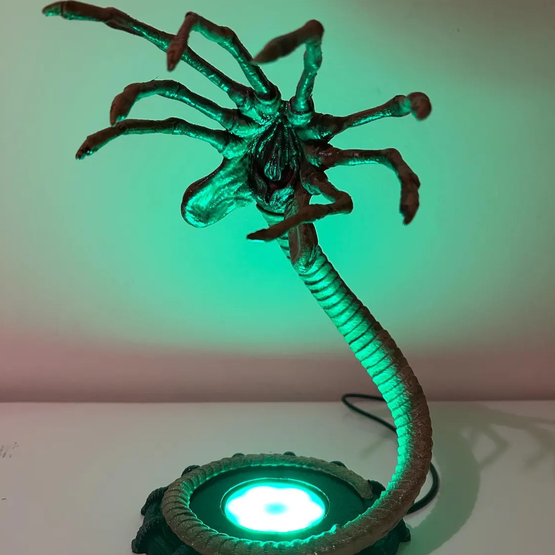 Lampu Alien Facehugger Lampu M - Lighting Decor Home ulasan dan harga