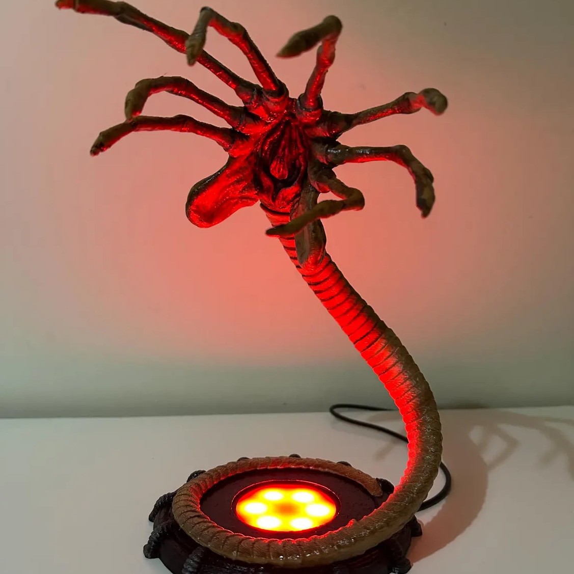 Lampu Alien Facehugger Lampu M - Lighting Decor Home ulasan dan harga