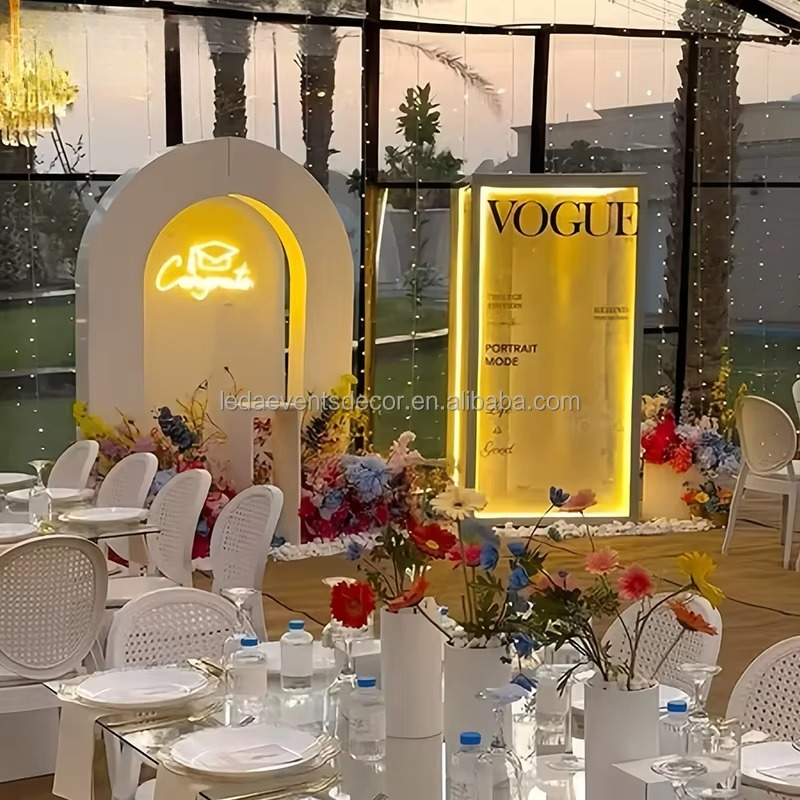 Studio Foto Pesta Acara Modern - Lighting And Decor Magazine ulasan dan harga